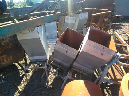 Metalrgica Garcia LTDA alimentador de cavaco de forno tnel de gaveta novo - 06 ps 