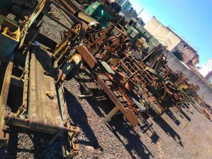 Metalrgica Garcia LTDA varios cortadores 