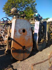 Metalrgica Garcia LTDA prensa de telha Bonfanti 